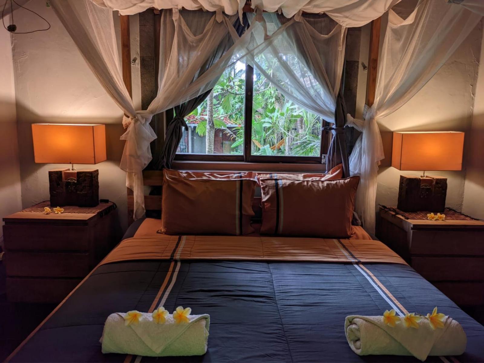 Astuti Gallery Homestay Джокякарта Екстериор снимка